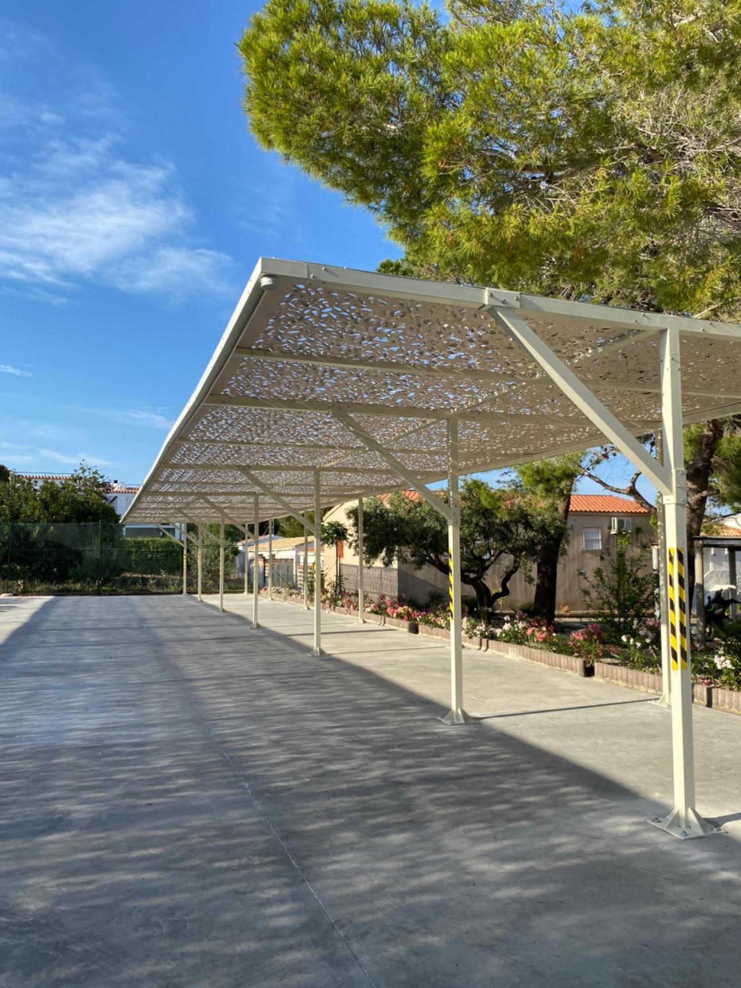 فندق هوتل ليوركا Platja de l’Almadrava المظهر الخارجي الصورة