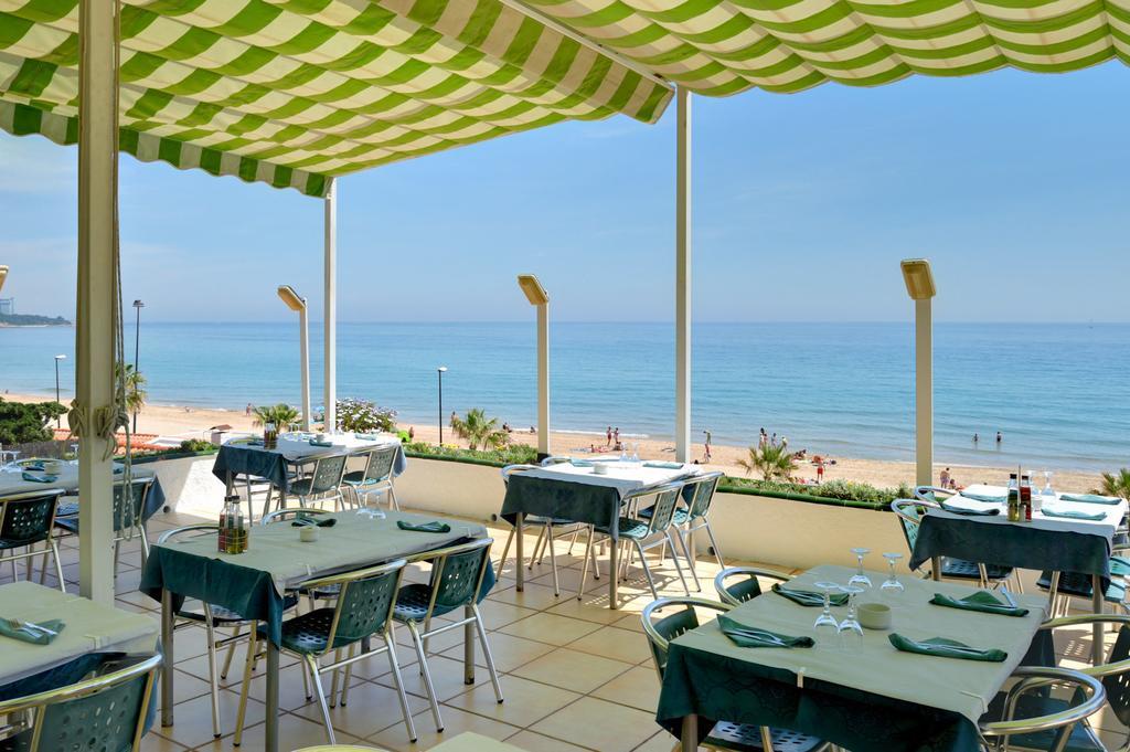 فندق هوتل ليوركا Platja de l’Almadrava المظهر الخارجي الصورة